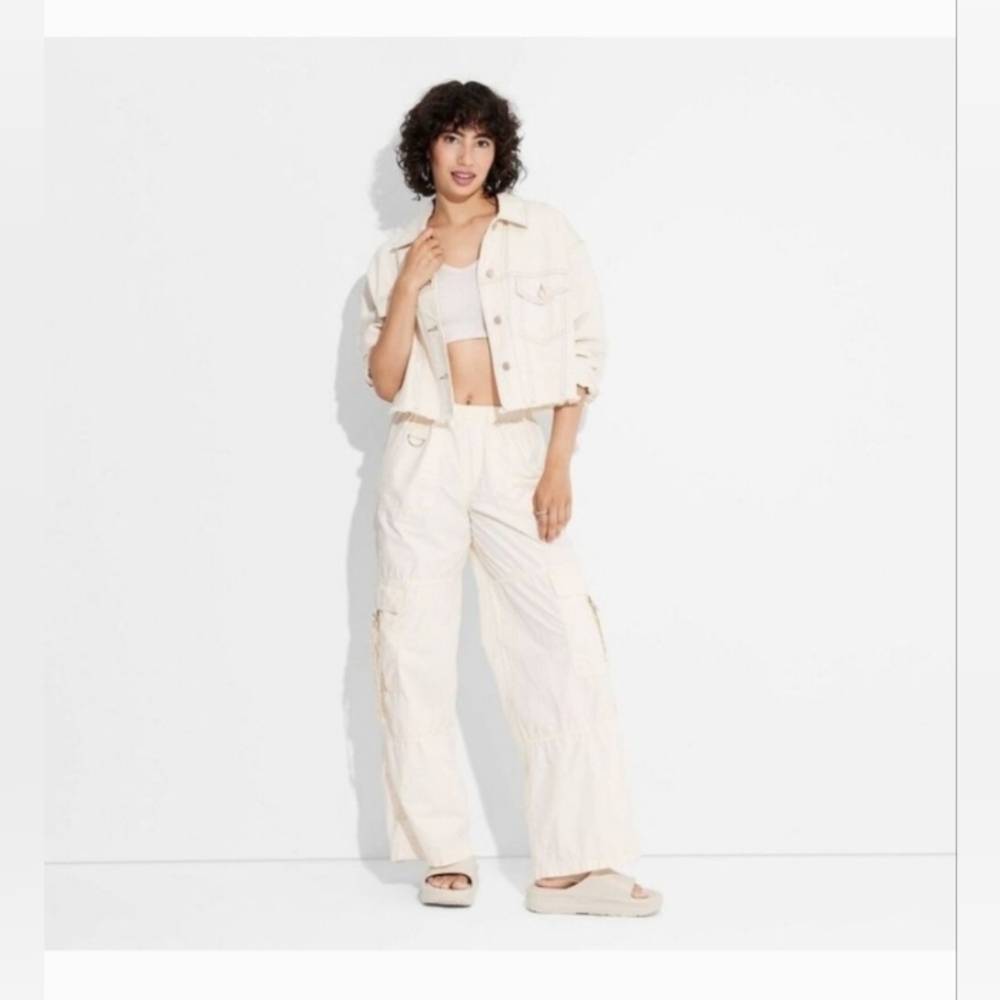 Wild Fable Women's Lightweight Pull On Cargo Pants Off White Inseam 31